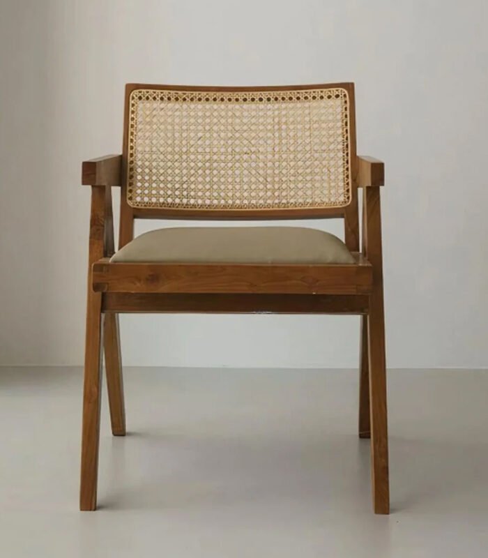 WOODEN DINING CHAIR