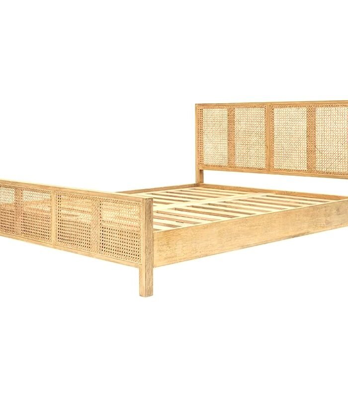 WOODEN BED